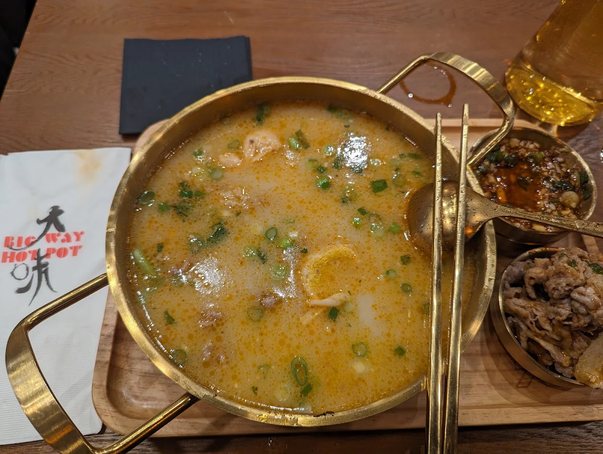 2 collagen bone broth 2骨浓汤, Big Way Hot Pot (Kerrisdale)